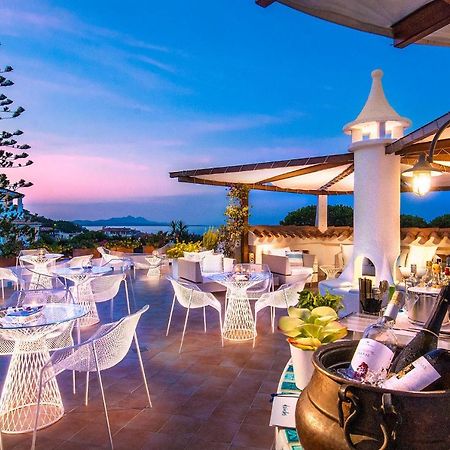 Hotel Punta Est Baja Sardinia Exteriör bild