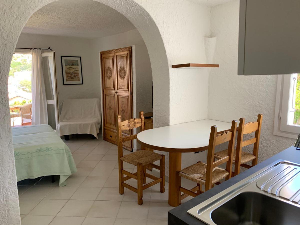 Hotel Punta Est Baja Sardinia Exteriör bild