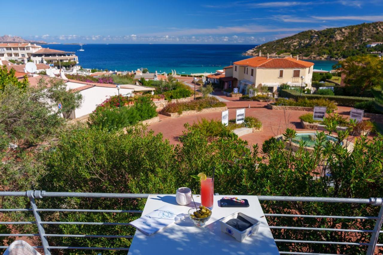 Hotel Punta Est Baja Sardinia Exteriör bild